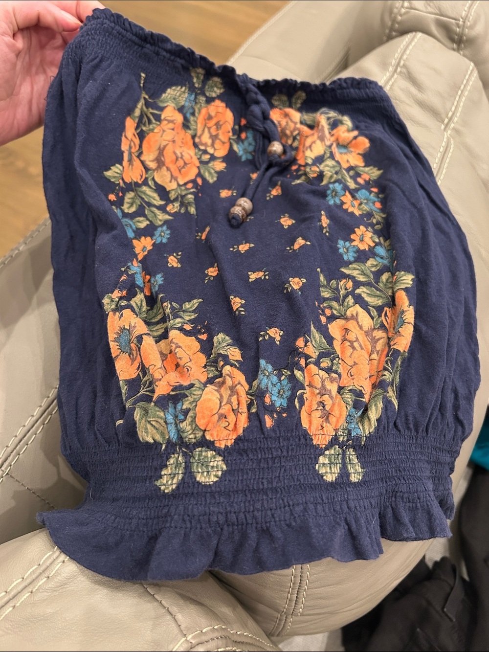 H81 Navy y2k Floral tube top
